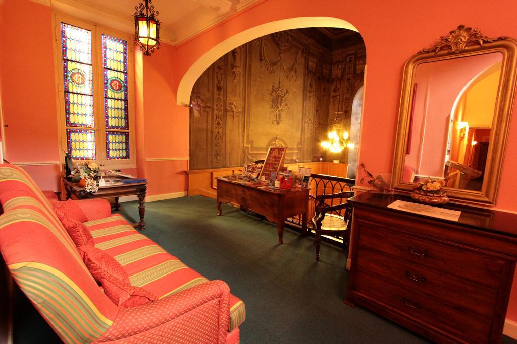 Hotel Moderne Et Pigeon Limoux Zewnętrze zdjęcie
