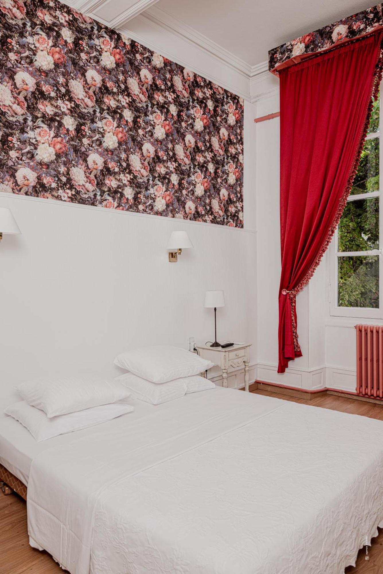 Hotel Moderne Et Pigeon Limoux Zewnętrze zdjęcie